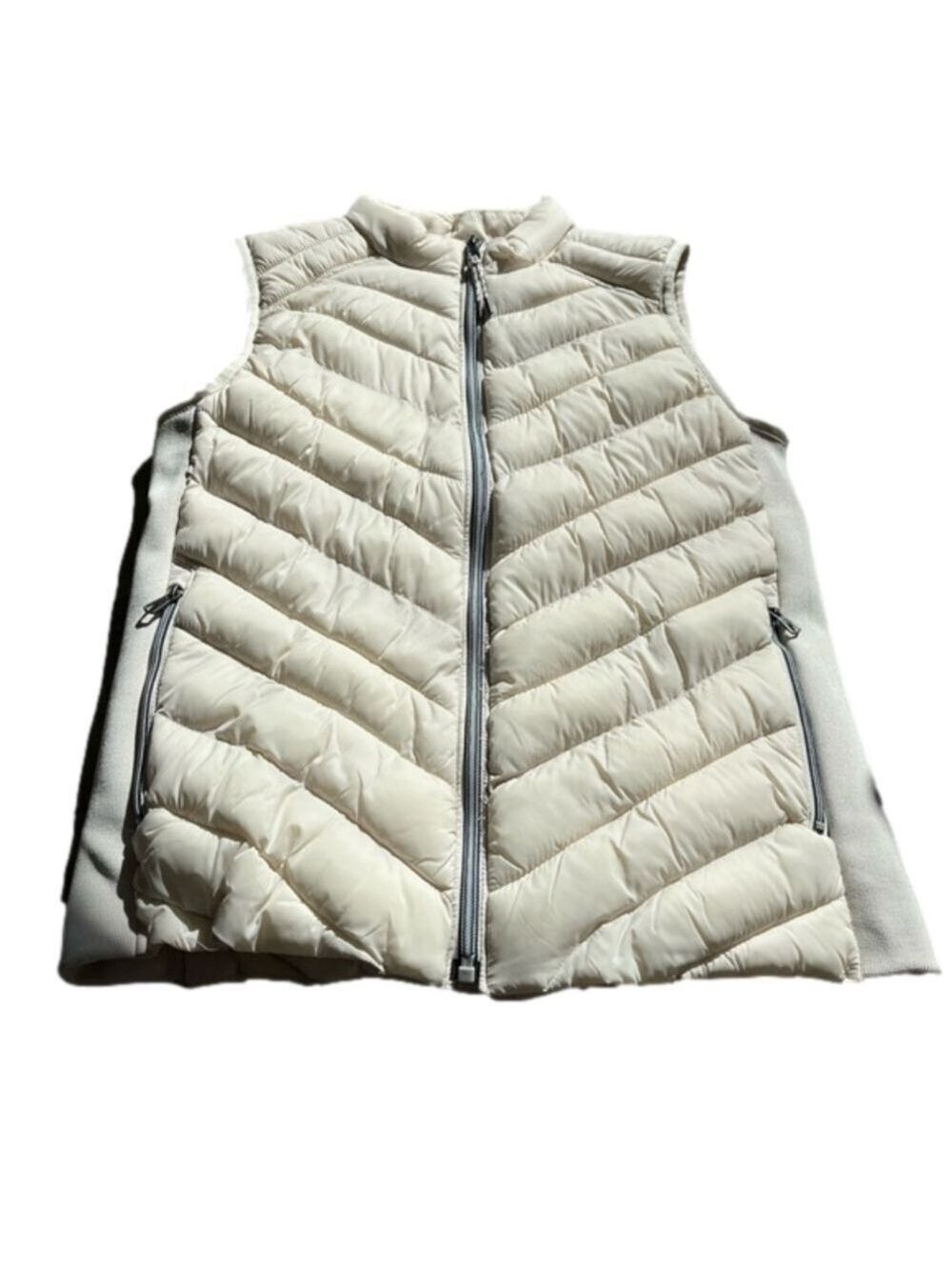 GAP Puffer Vest with Primaloft, Cream, Size Small